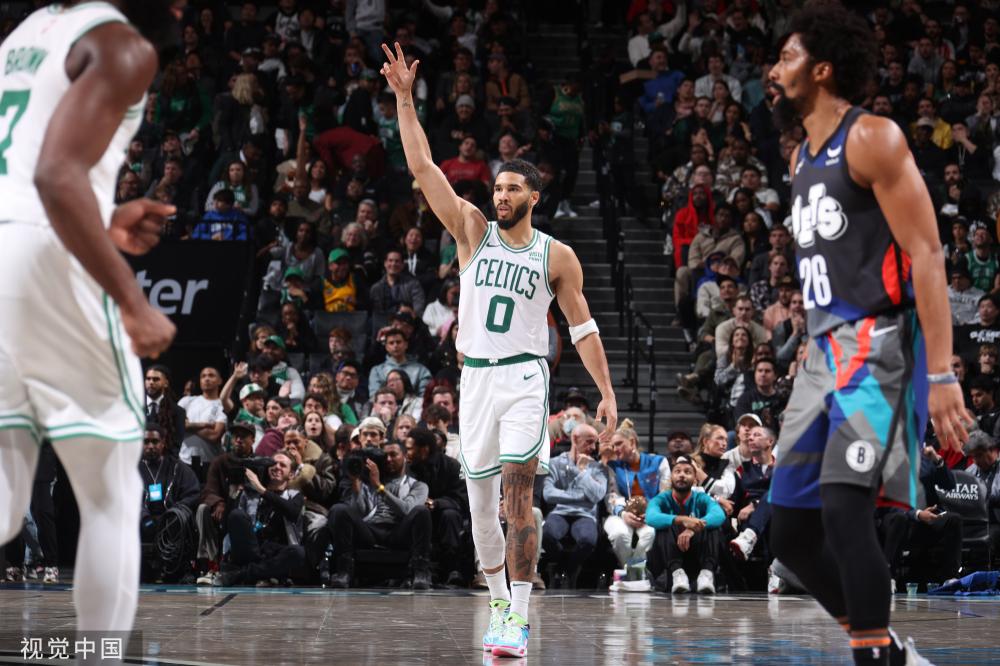 孙兴慜凭借 孙兴慜凭借