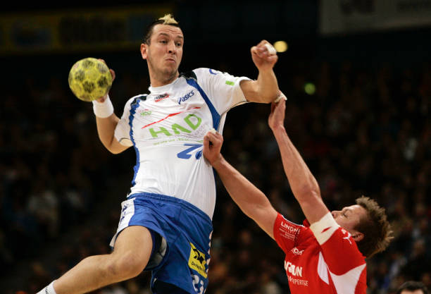 剑南春｜皇马3-2阿拉维斯，姆巴佩、罗德里戈、巴斯克斯建功